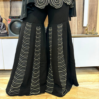 Luxurious Black – Artisanal Elegance