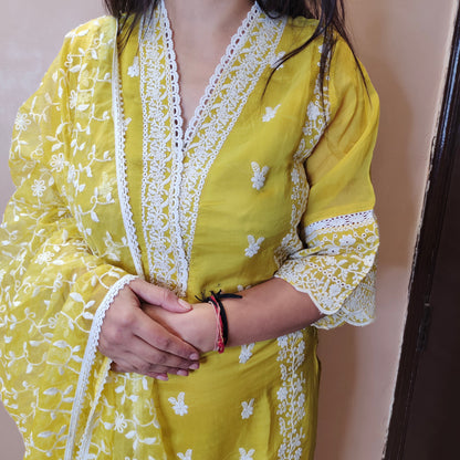 Thread Work Pakistani Suit Set